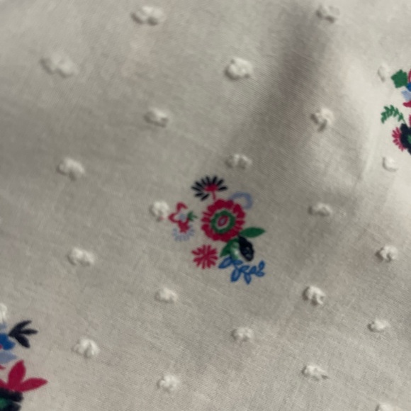 Loft Outlet, spring floral print, v-neck office top size Medium - Picture 16 of 16